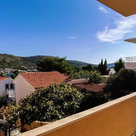 Luce * Rogoznica (Sibenik-Knin)