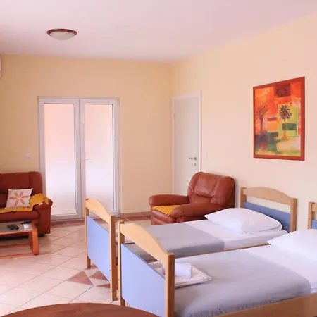 Luce Apartment *
